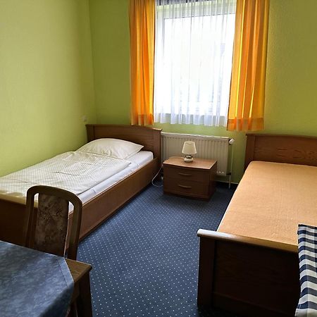 Haus Pegasus Hotel Garbsen Szoba fotó