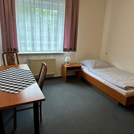 Haus Pegasus Hotel Garbsen Szoba fotó