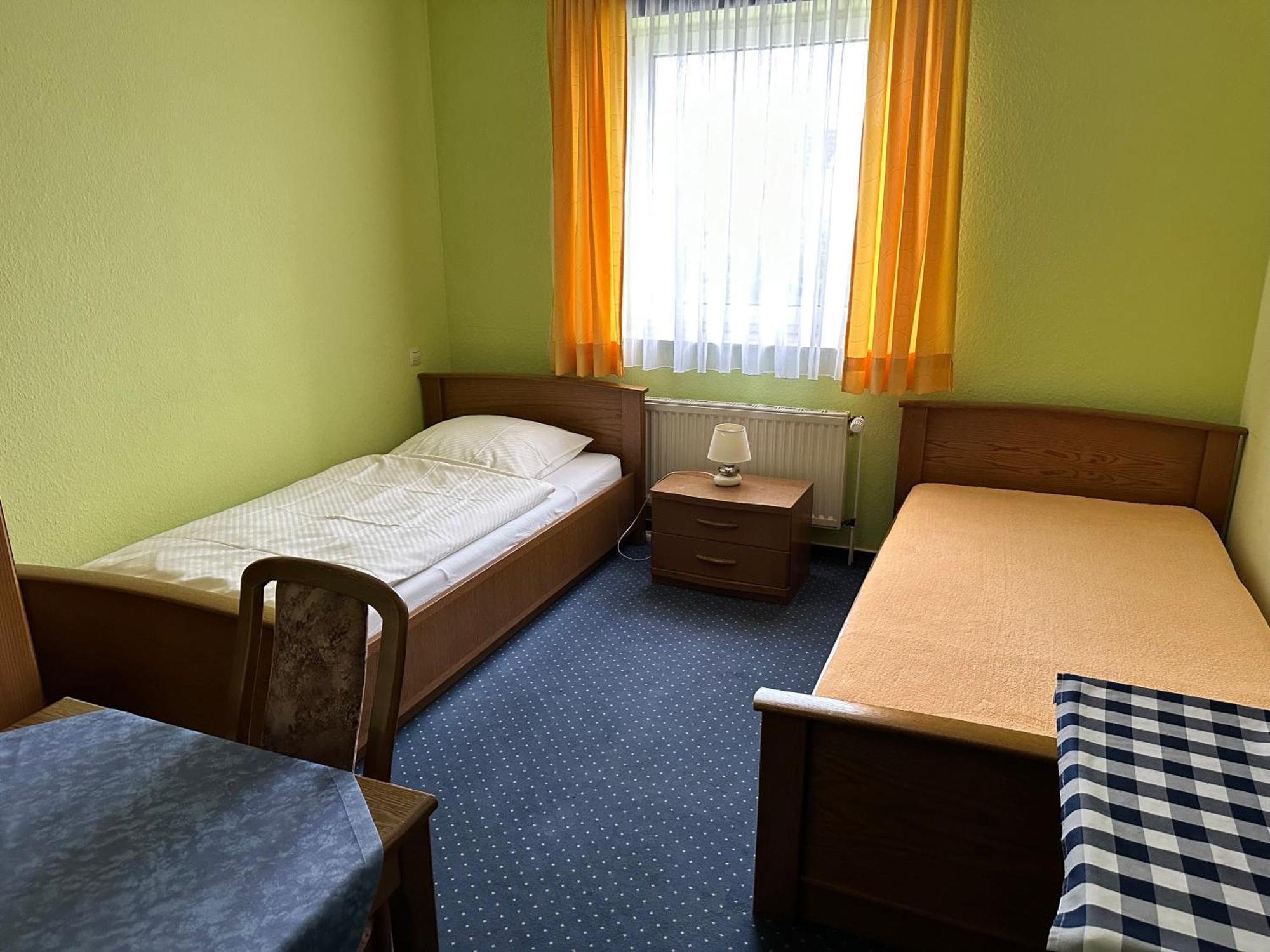 Haus Pegasus Hotel Garbsen Szoba fotó